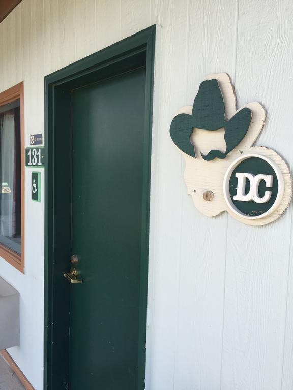Dakota Cowboy Inn Custer Exterior photo